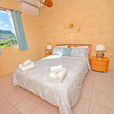 Bertinas Boutique Living Couette-café 3*